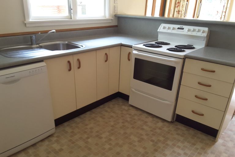 Photo of property in 7 Trent Avenue, Hokowhitu, Palmerston North, 4410