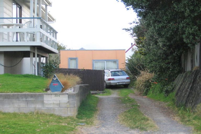 Photo of property in 814b Papamoa Beach Road, Papamoa Beach, Papamoa, 3118