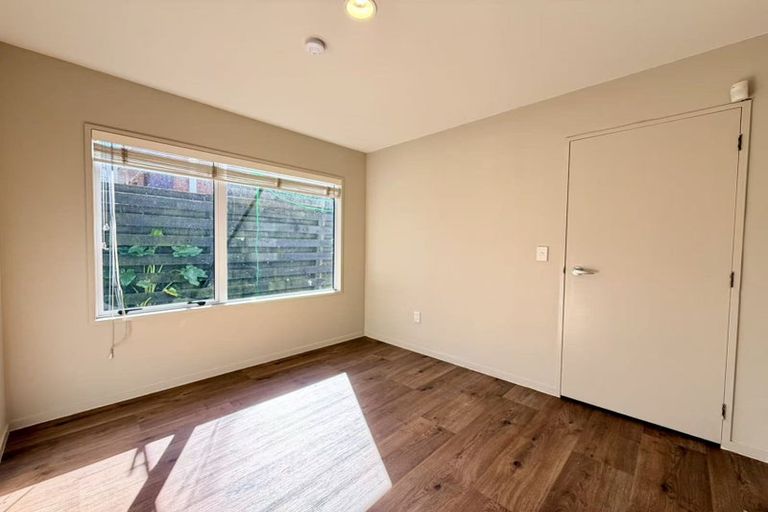 Photo of property in 13a King Richard Place, Browns Bay, Auckland, 0630