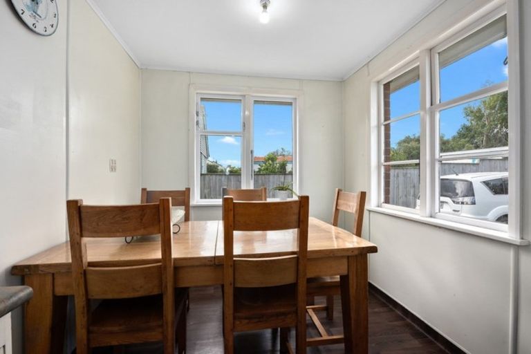 Photo of property in 1172 Taita Drive, Taita, Lower Hutt, 5011