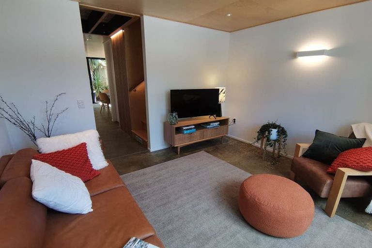 Photo of property in 108 Aro Street, Aro Valley, Wellington, 6021