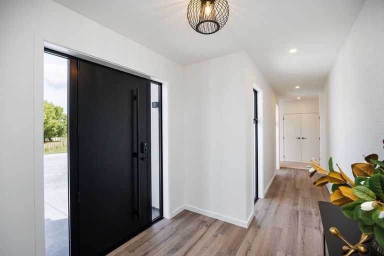 Photo of property in 11 Te Kahu Lane, Halcombe, Feilding, 4779