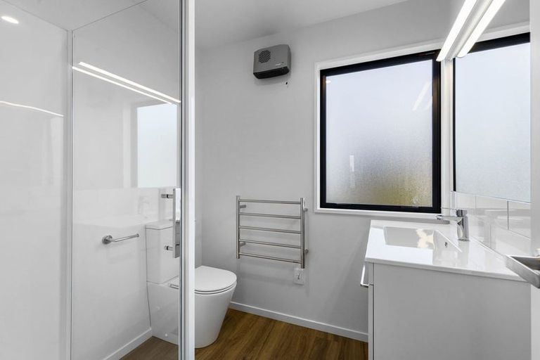 Photo of property in 2/116b Cranford Street, St Albans, Christchurch, 8014