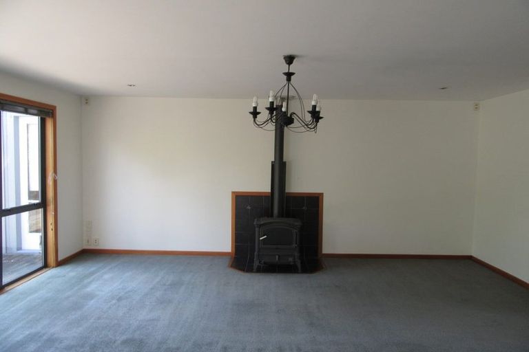 Photo of property in 302 Riccarton Road, Upper Riccarton, Christchurch, 8041