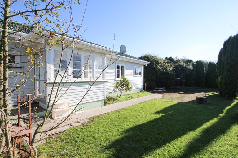 Photo of property in 22 Weston Road, Holmes Hill, Oamaru, 9401