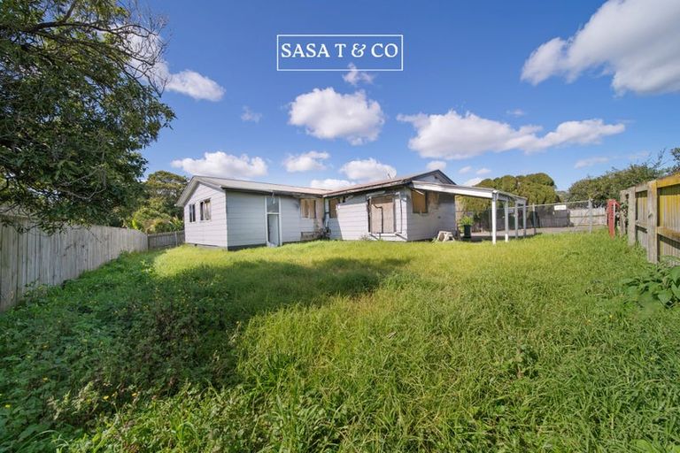 Photo of property in 90 Chelburn Crescent, Mangere East, Auckland, 2024