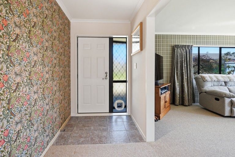 Photo of property in 53 Tawavale Street, Pukehangi, Rotorua, 3015