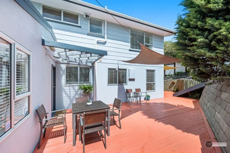 Photo of property in 74 Tirohanga Road, Tirohanga, Lower Hutt, 5010