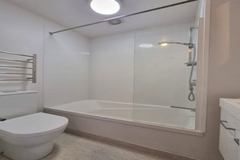 Photo of property in Vedado Apartments, 208/41 Hopper Street, Mount Cook, Wellington, 6011