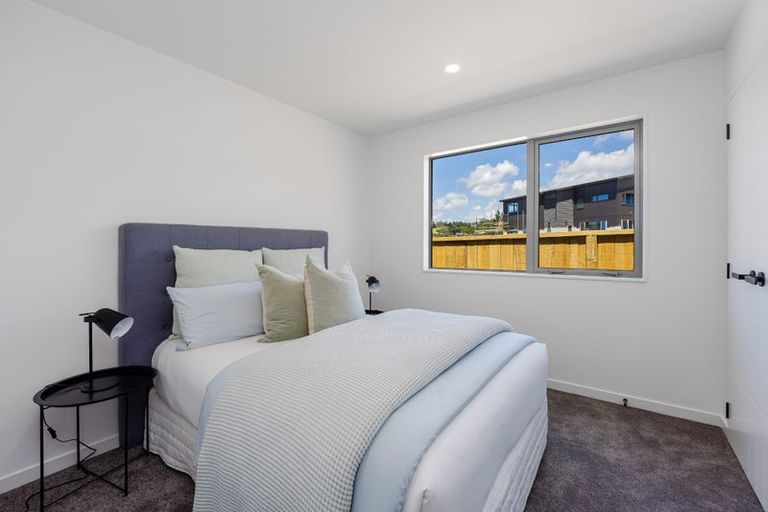 Photo of property in 46 Streamview Way, Long Bay, 0792