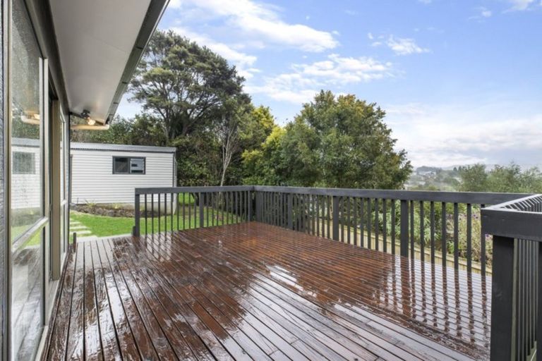 Photo of property in 17a Hillcrest Road, Hatfields Beach, Orewa, 0931