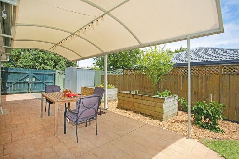 Photo of property in 6 Cottesmore Place, Huntington Park, Auckland, 2013