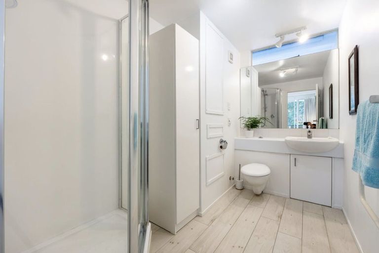 Photo of property in 3/73 Princes Street, Northcote Point, Auckland, 0627