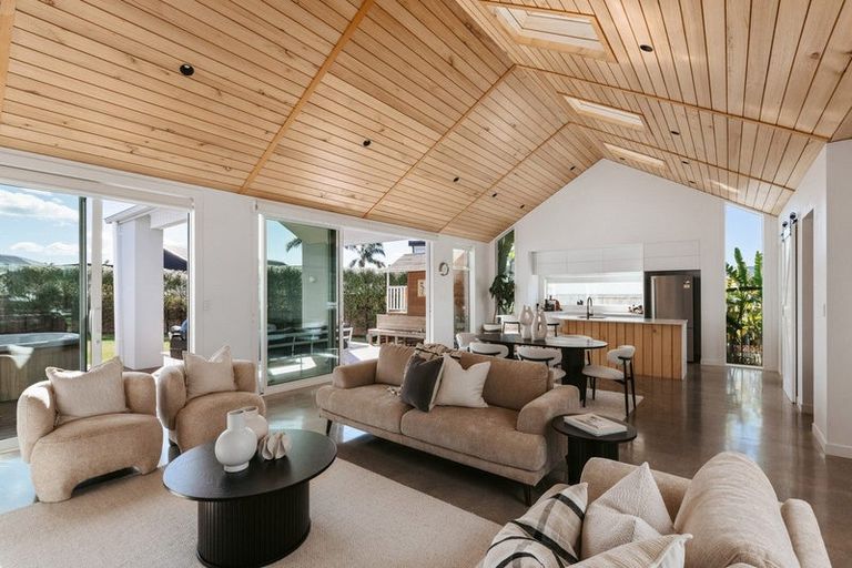 Photo of property in 30 Colpoma Close, Papamoa Beach, Papamoa, 3118