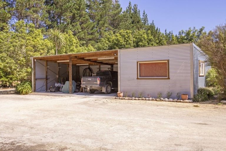 Photo of property in 839 Chester Road, West Taratahi, Carterton, 5791