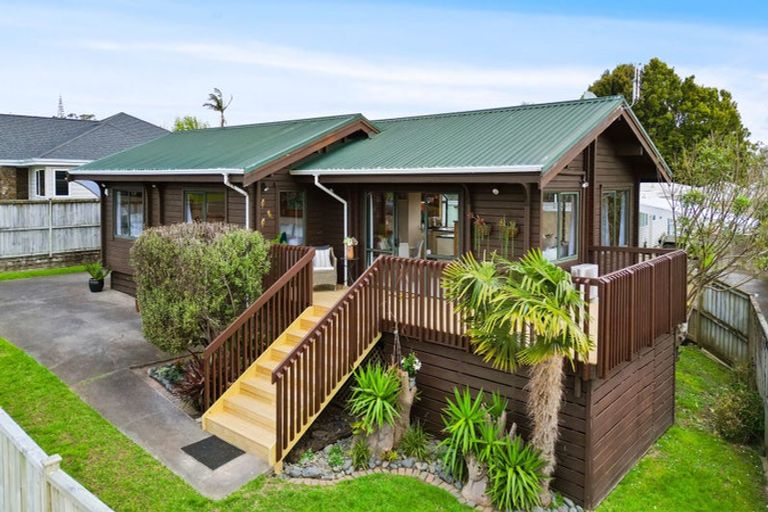 Photo of property in 1/40 Drake Street, Howick, Auckland, 2014