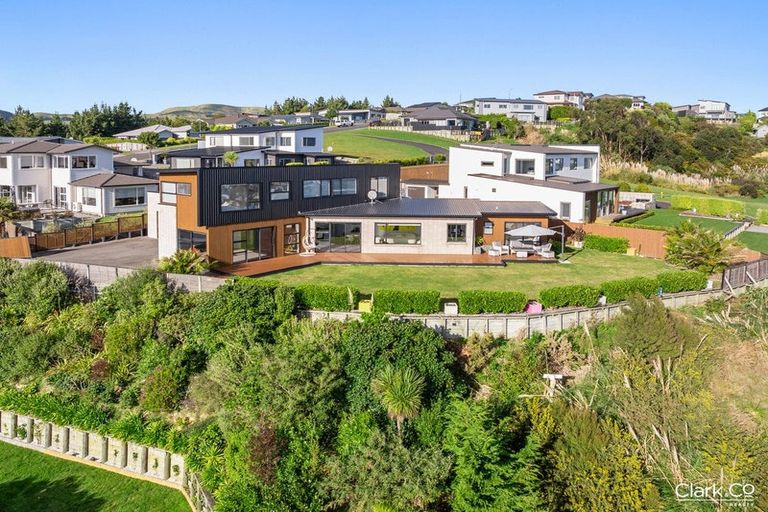 Photo of property in 131 Endeavour Drive, Whitby, Porirua, 5024