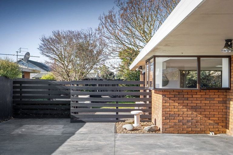 Photo of property in 2/4 Banks Street, Templeton, Christchurch, 8042