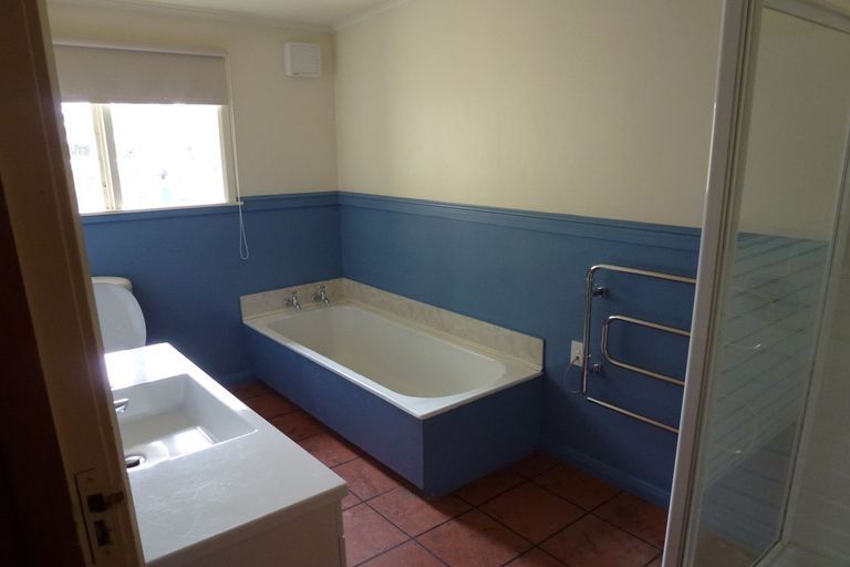 Photo of property in 7 Trent Avenue, Hokowhitu, Palmerston North, 4410