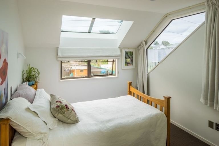 Photo of property in 374 Muritai Road, Eastbourne, Lower Hutt, 5013