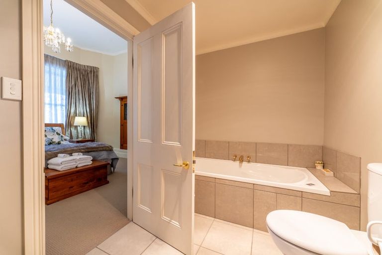 Photo of property in 12 Nelson Terrace, Seaview, Timaru, 7910