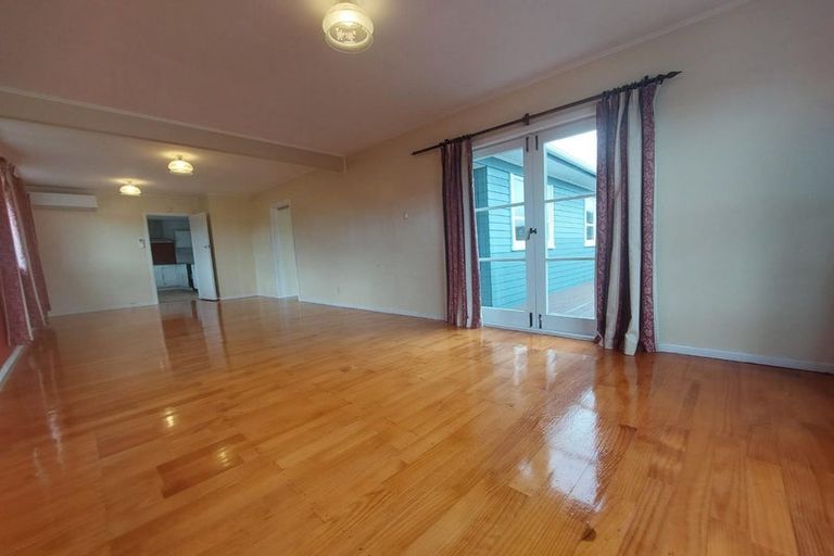Photo of property in 1/4 Paul Place, Pakuranga, Auckland, 2010