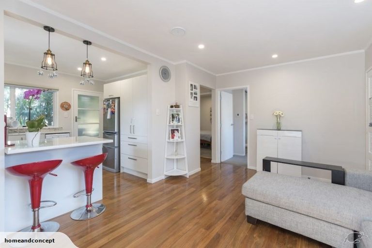 Photo of property in 1/32 Sydney Street, Hauraki, Auckland, 0622