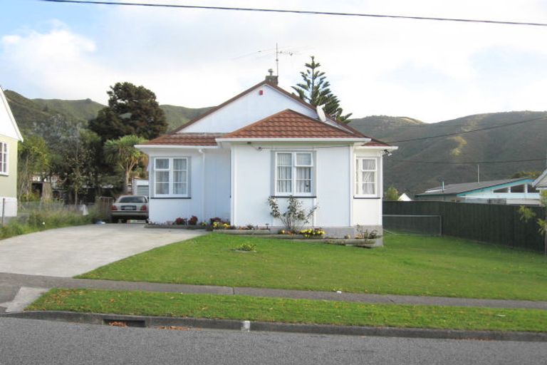 Photo of property in 83 Wilkie Crescent, Naenae, Lower Hutt, 5011