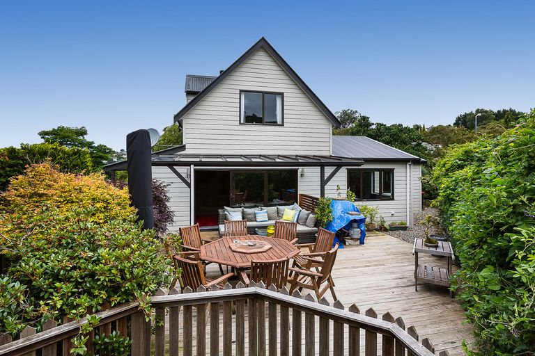 Photo of property in 90 Glenross Street, Glenross, Dunedin, 9011