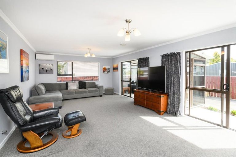 Photo of property in 7b Humphrey Street, Marton, 4710