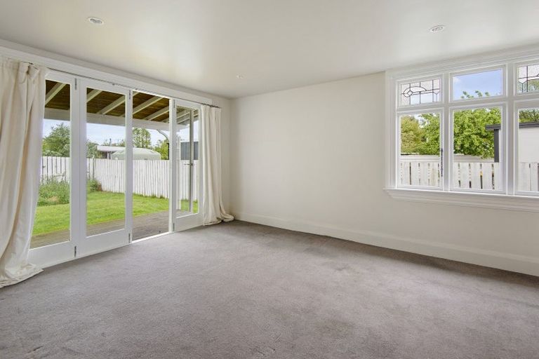 Photo of property in 3 Queen Street, Coalgate, 7673