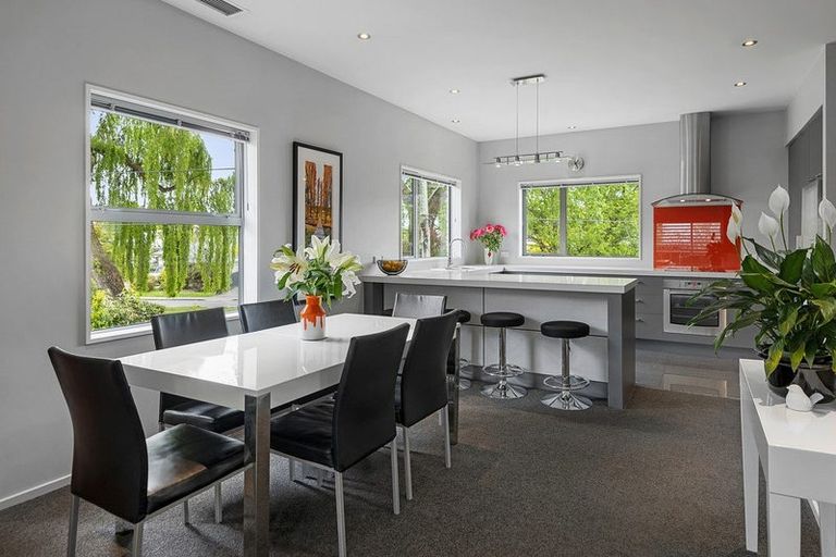 Photo of property in 297 Eastern Terrace, Sydenham, Christchurch, 8023