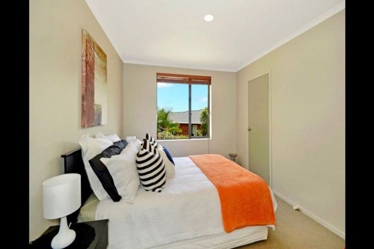 Photo of property in 11a Glendhu Road, Bayview, Auckland, 0629