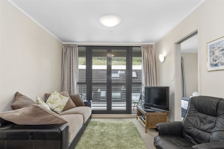 Photo of property in Capri Apartments, 5 The Mall, Mount Maunganui, 3116