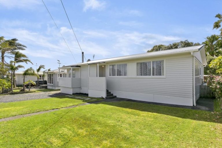Photo of property in 251 Rangatira Road, Beach Haven, Auckland, 0626