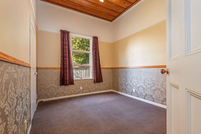 Photo of property in 1 Bryant Street, Takaro, Palmerston North, 4412