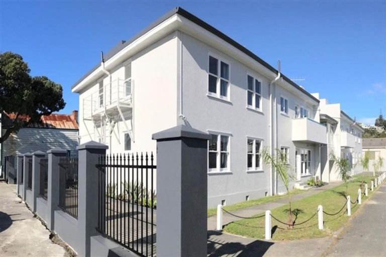 Photo of property in 4 Waghorne Street, Ahuriri, Napier, 4110