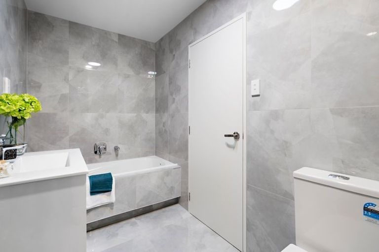 Photo of property in 67 Walsh Road, Papakura, 2110