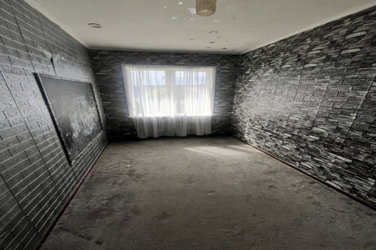 Photo of property in 17 Tramway Road, Beach Haven, Auckland, 0626