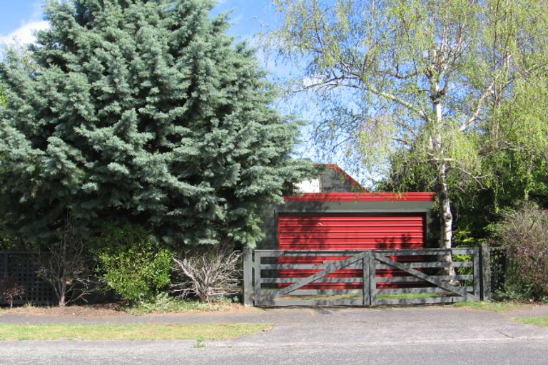 Photo of property in 56 Mahuta Road, Waitahanui, Taupo, 3378