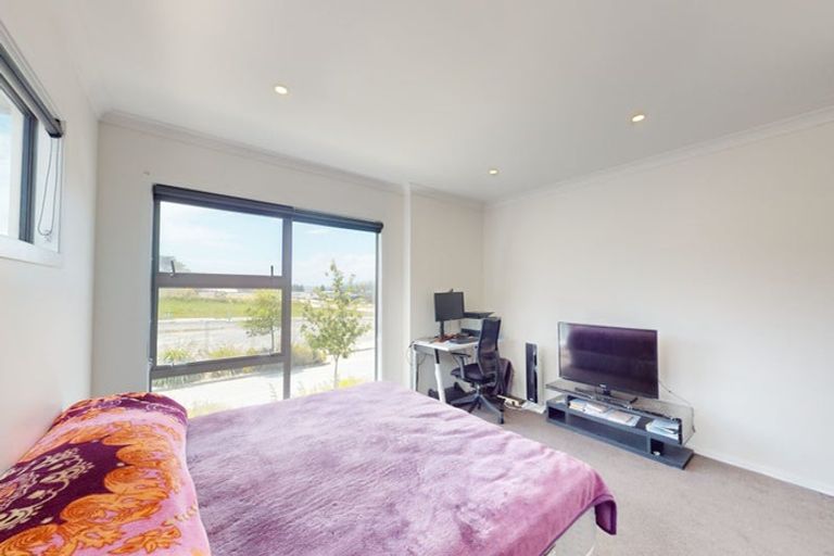 Photo of property in 9 Karearea Avenue, Kenepuru, Porirua, 5022
