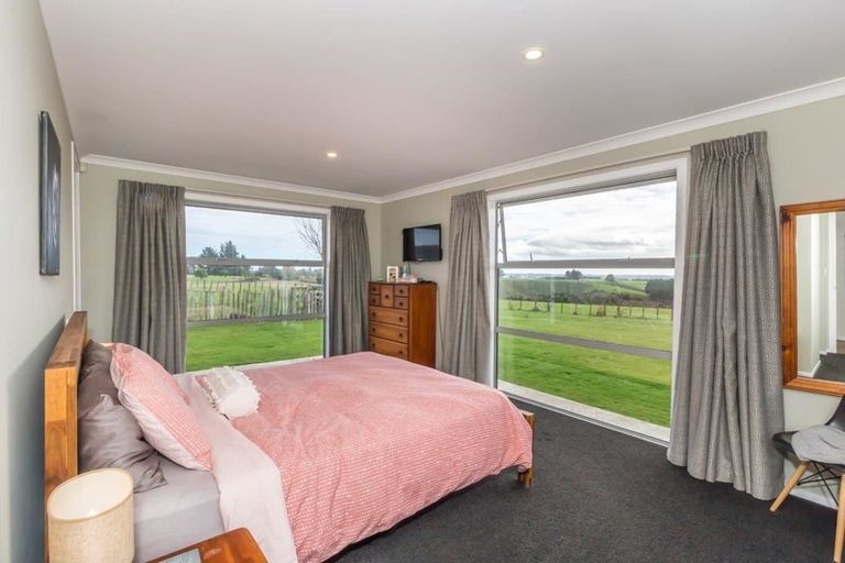 Photo of property in 40 Te Rohenga Road, Koputaroa, Levin, 5571