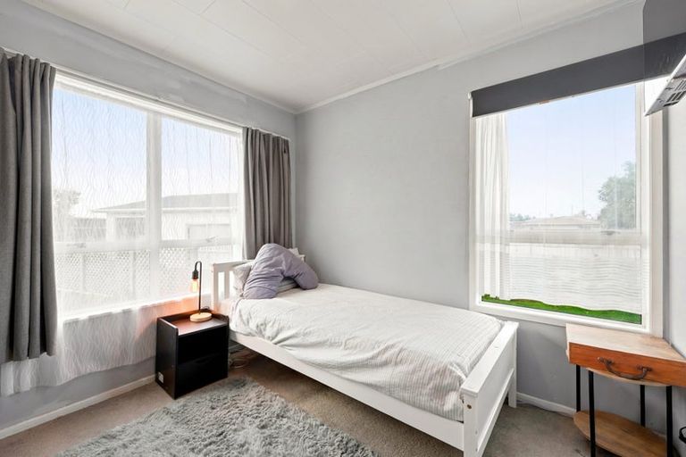 Photo of property in 34 Carson Street, Castlecliff, Whanganui, 4501