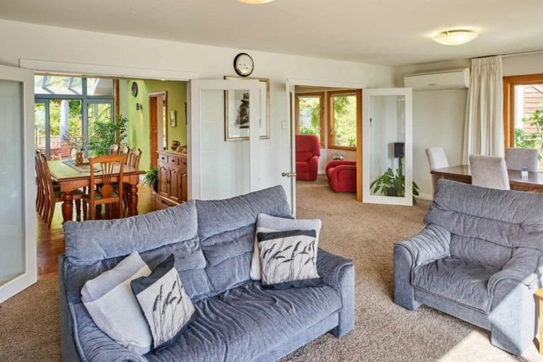 Photo of property in 46 Ferry Road, Days Bay, Lower Hutt, 5013