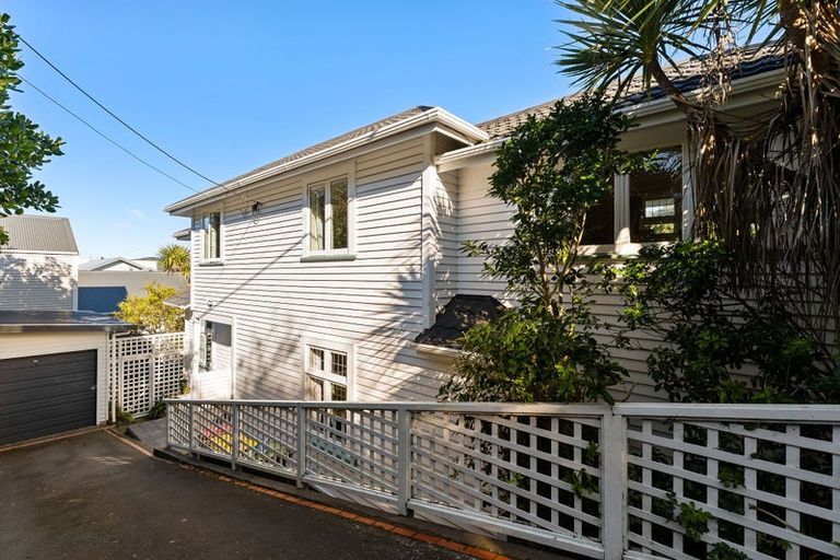 Photo of property in 49 Upper Watt Street, Wadestown, Wellington, 6012