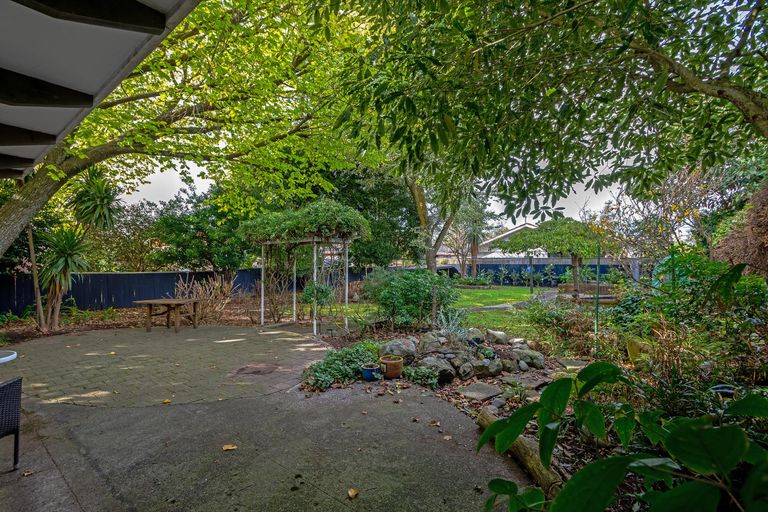 Photo of property in 24 Keeling Street, West End, Palmerston North, 4412