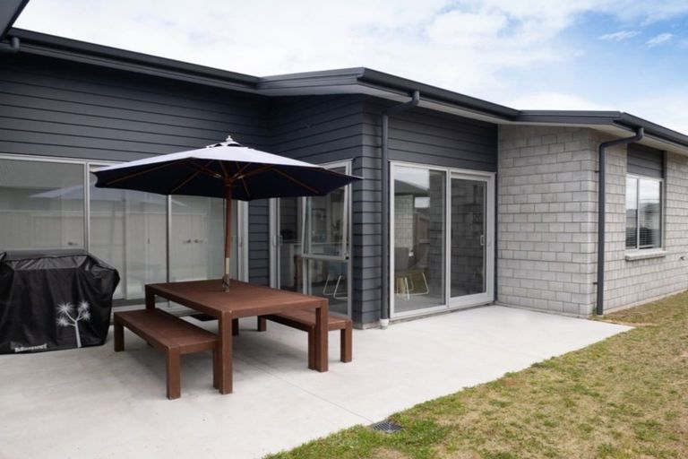 Photo of property in 48 Kuru Place, Papamoa, 3118