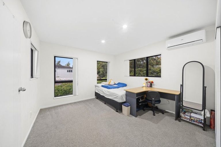 Photo of property in 5e James Road, Manurewa, Auckland, 2102