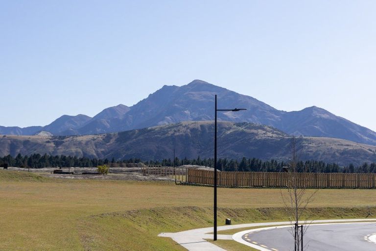 Photo of property in Northlake, 9 Erewhon Crescent, Wanaka, 9305