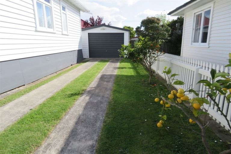 Photo of property in 807 Queen Sh25 Street, Thames, 3500